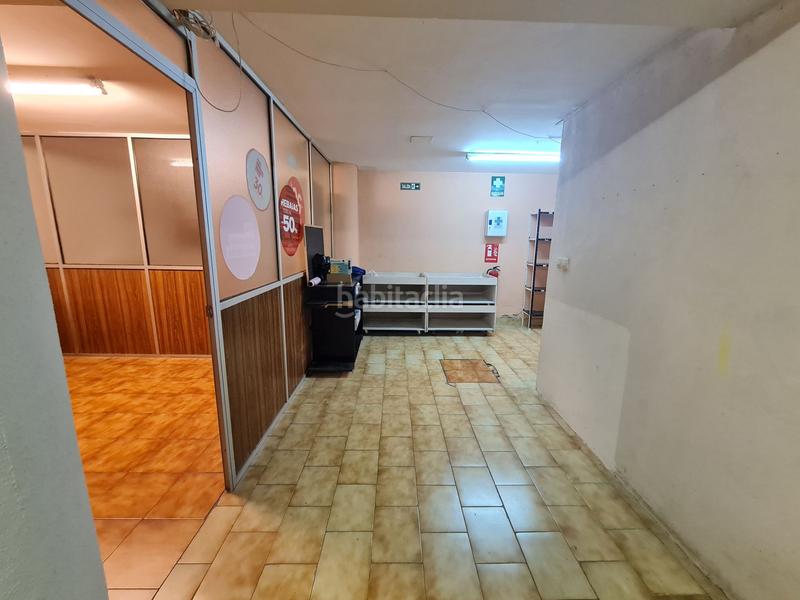 Foto 95f781a2-17c0-4b1a-995f-b49d5ce4c64f. Alquiler local comercial cabrales 31 en Centro Gijón