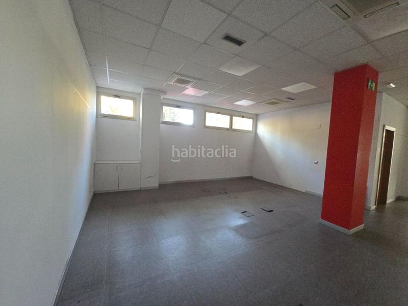 Foto 66316aa1-ea70-4171-9ec9-5e861420af74. Rent business premise in La Calzada Gijón