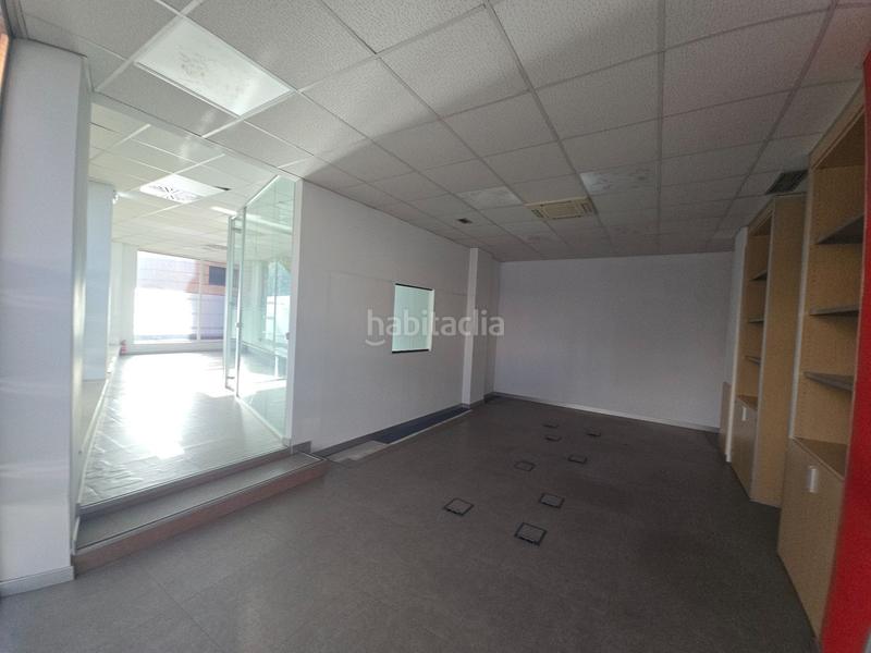 Foto b09148a5-30ee-437d-b11d-32ab5680d7c7. Rent business premise in La Calzada Gijón