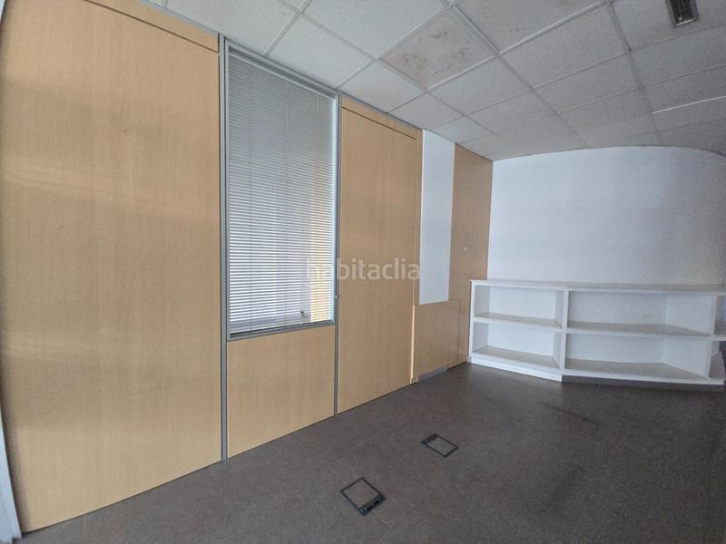 Foto b90fe71e-af47-477f-94f4-5b818fbb1dbd. Rent business premise in La Calzada Gijón