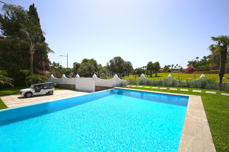 Foto 18caf912-a4b0-4262-8ed2-0a88613d6481. Maison jumelée avec chauffage piscine dans Nueva Andalucía centro Marbella