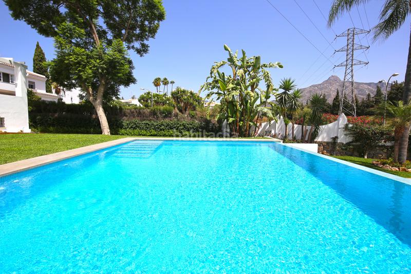 Foto 65ee1b10-3540-481f-b14a-f7b7bb4059a2. Maison jumelée avec chauffage piscine dans Nueva Andalucía centro Marbella