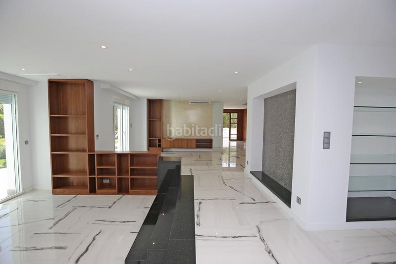 Foto 6be6f736-5db7-424a-a106-e705c5572292. Maison jumelée avec chauffage piscine dans Nueva Andalucía centro Marbella