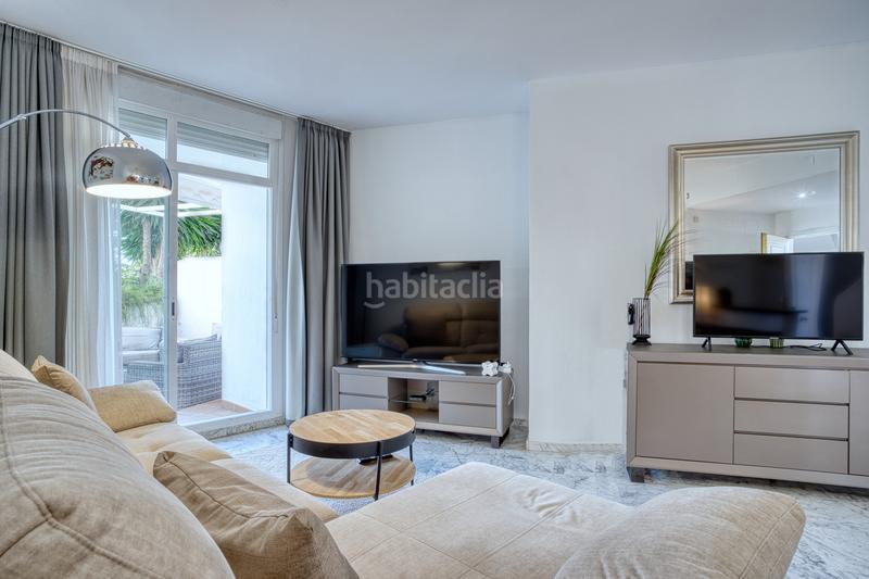 Foto 322019e1-b4be-43c6-8a6d-a663d5f70424. Planta baixa amb aparcament piscina a La Carolina - Guadalpín Marbella