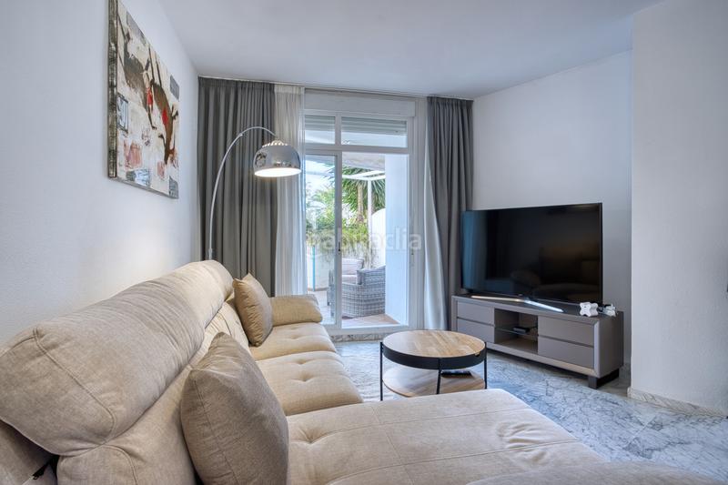 Foto def44cdf-1178-4e5a-9e41-08e8ded9878c. Planta baixa amb aparcament piscina a La Carolina - Guadalpín Marbella