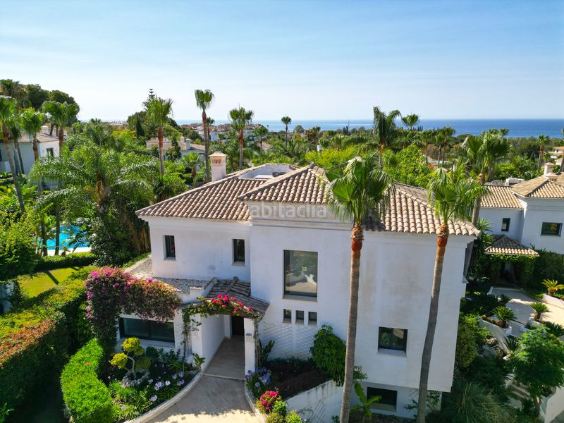 Foto 00923af1-25f2-4f32-9d93-a86f4649c111. Casa amb aparcament piscina a lomas de Marbella club Marbella