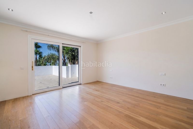 Foto 8c19b929-1fe3-4cc8-9986-7f721a9184f6. Casa amb aparcament piscina a lomas de Marbella club Marbella