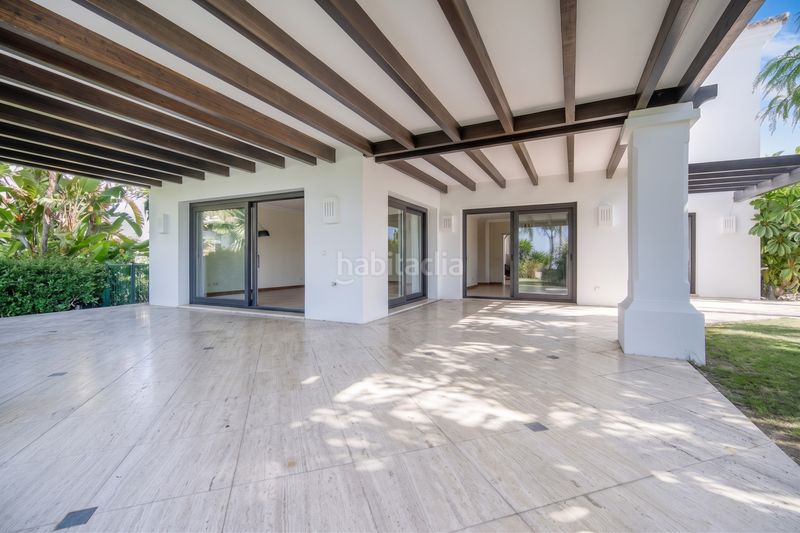 Foto af73b784-0d4e-4e0a-b95e-b29705e6bc6a. Casa amb aparcament piscina a lomas de Marbella club Marbella