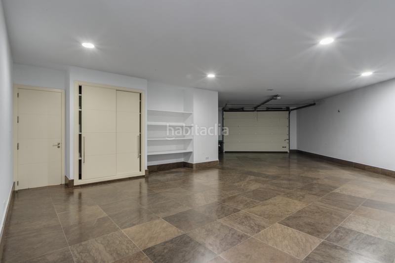 Foto 367bc140-a09b-4258-a3cf-7efbc7b763a9. Haus mit parking pool in lomas de Marbella club Marbella