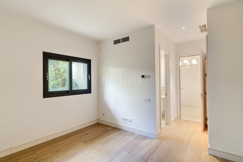 Foto e3623ecd-110f-4e6a-ba1d-c1da2e8010f9. Haus mit parking pool in lomas de Marbella club Marbella