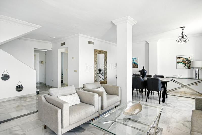 Foto 143b8079-80d2-4cce-866b-8ca23d056c1c. Attique avec parking piscine dans La Carolina - Guadalpín Marbella