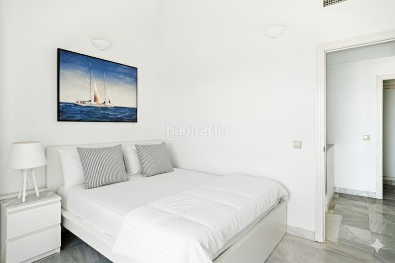 Foto 6e66e6fa-4ea4-462a-8e7d-6f1da9395fcc. Attique avec parking piscine dans La Carolina - Guadalpín Marbella