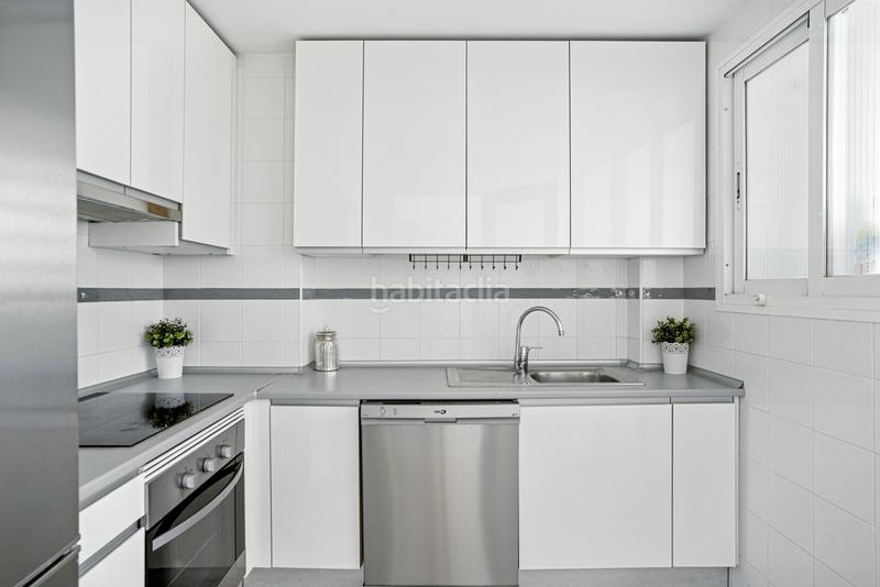 Foto 8e777047-bc4a-4aab-9781-e3c84400c7e8. Attique avec parking piscine dans La Carolina - Guadalpín Marbella