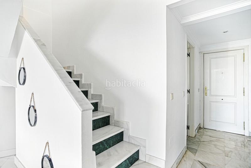 Foto e04093d7-8308-4799-9b3b-d9144a0e5850. Attique avec parking piscine dans La Carolina - Guadalpín Marbella