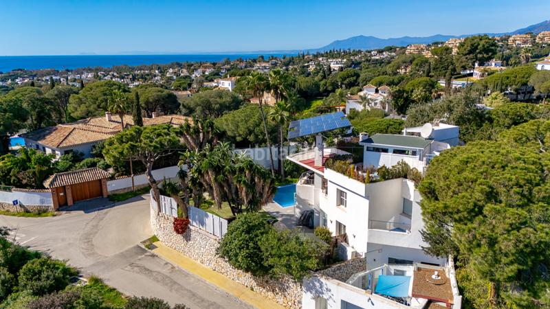 Foto 2e758c23-7939-4409-8e30-1707093f57ab. House with parking pool in Elviria Marbella