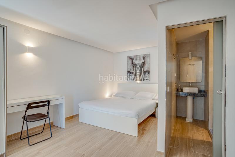 Foto 41e73623-f4cc-4863-8128-1fe8d8621801. House with parking pool in Elviria Marbella