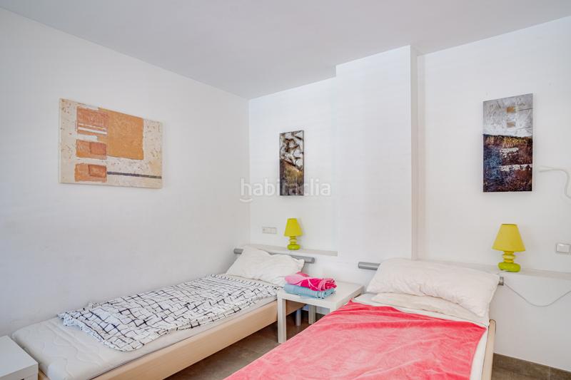 Foto 908bf914-82f0-4f49-8da7-7fce72dd489c. House with parking pool in Elviria Marbella