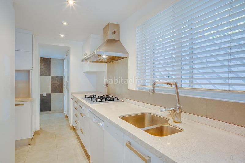 Foto a2ae23c1-21f3-459f-9a05-5f7981f9188e. House with parking pool in Elviria Marbella