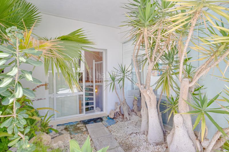 Foto a501eb5d-2a2b-4f54-ac01-61606aee368c. House with parking pool in Elviria Marbella