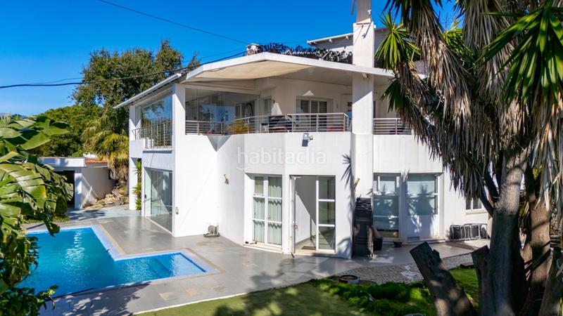 Foto f2844837-8f2a-4609-a3b0-dafab671aa82. House with parking pool in Elviria Marbella