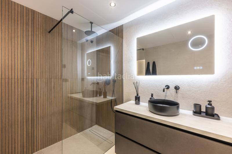 Foto 16d2fa8b-9b82-4116-8ee4-85c81b4ed016. Apartament amb aparcament piscina a Nueva Andalucía centro Marbella