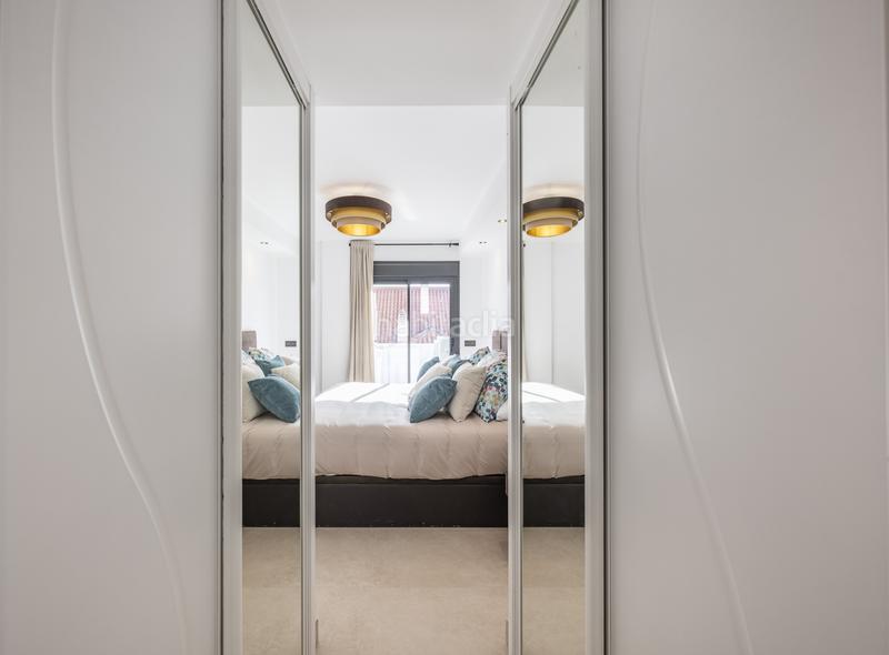 Foto 70b7b93a-939e-41e0-9352-a2c8985ea389. Apartament amb aparcament piscina a Nueva Andalucía centro Marbella