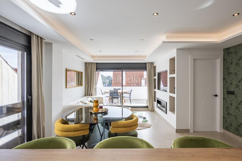 Foto b4e9b1ae-cff8-44db-bade-2969cfe10708. Apartament amb aparcament piscina a Nueva Andalucía centro Marbella