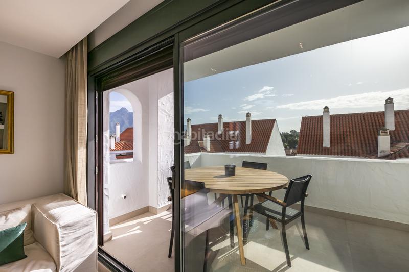 Foto f23b1baf-f58b-4fe0-ac50-331fa1b7b479. Apartament amb aparcament piscina a Nueva Andalucía centro Marbella