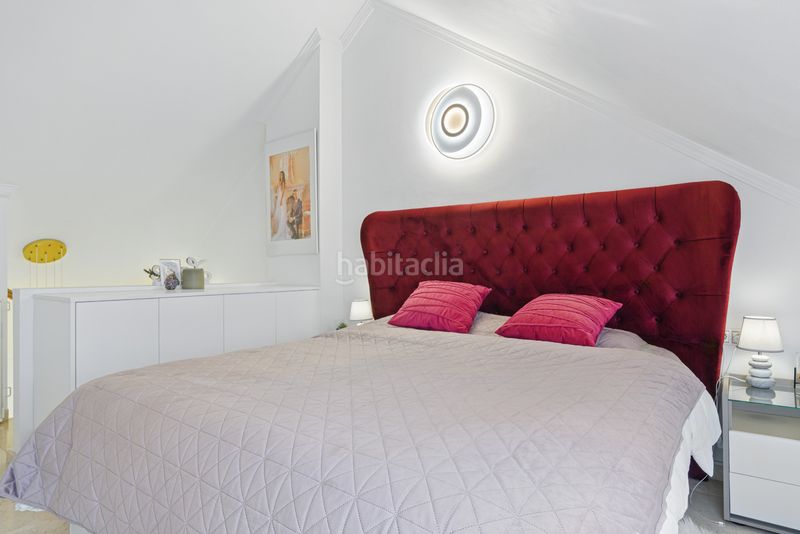 Foto 9bddbe5a-1ffe-4620-b4b0-bd6fc14f2ec2. Casa adossada amb aparcament piscina a Calahonda Mijas