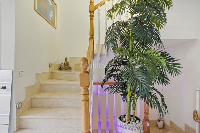 Foto f5ed7b20-c0b2-41c8-a990-4e72987276ab. Casa adossada amb aparcament piscina a Calahonda Mijas
