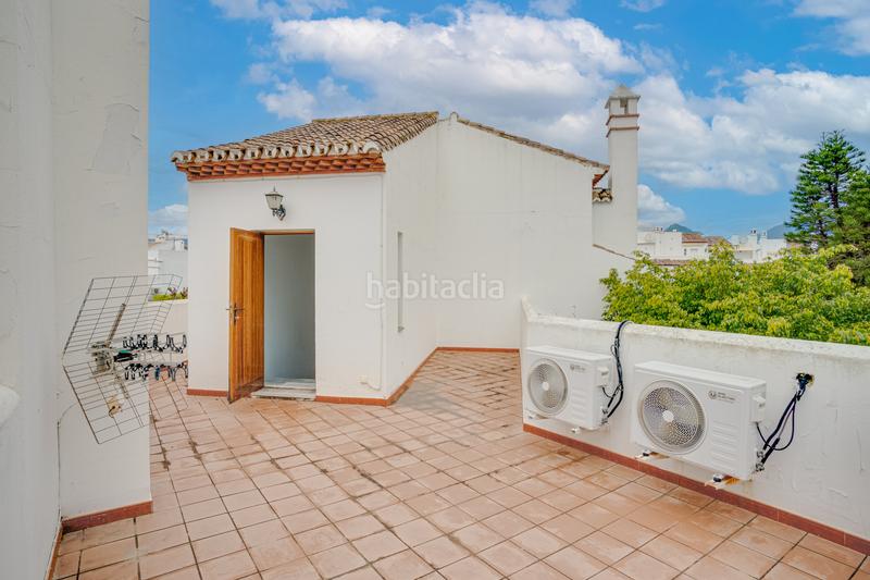 Foto 07aed5c2-89a4-4331-aac9-6d69ddf8e3f8. Reihenhaus mit parking pool in Bel - Air Estepona