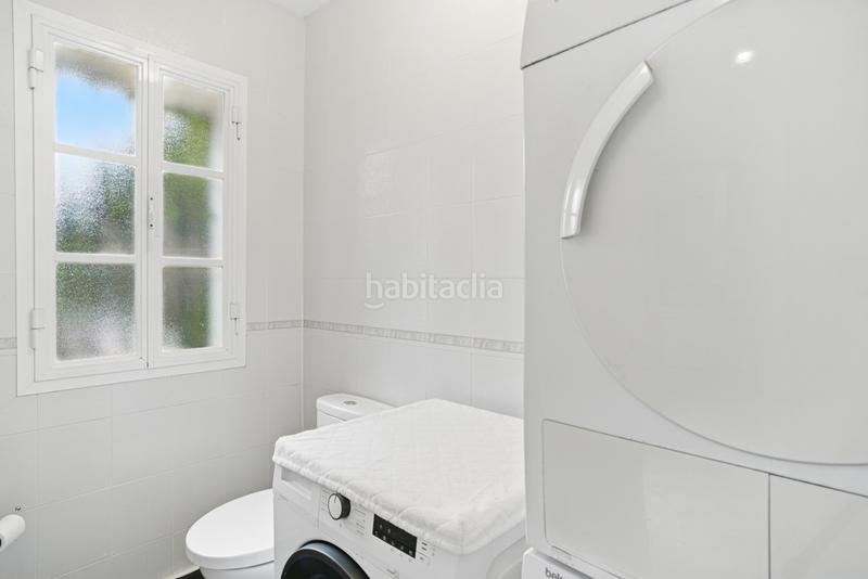 Foto cb810c61-09d9-49ef-b4f4-f171d84290b6. Reihenhaus mit parking pool in Bel - Air Estepona