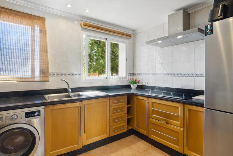 Foto 52a98772-e857-42a0-baec-8e2b8f5ffb13. Penthouse with parking pool in Aloha Marbella