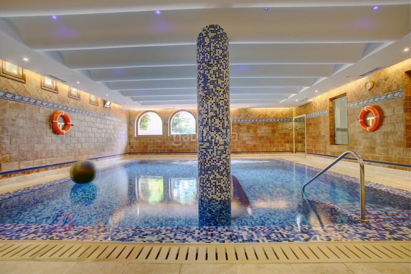 Foto 52f634ae-6121-4842-8070-da21ec5928b6. Piccolo appartamento con parcheggio piscina in lomas de Marbella club Marbella