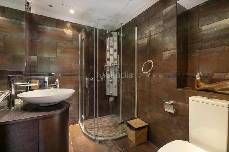 Foto b53a210f-de5c-4fa3-90fa-44f42d7a3dd1. Piccolo appartamento con parcheggio piscina in lomas de Marbella club Marbella