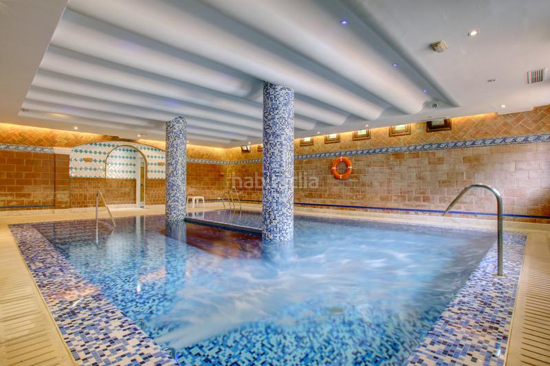 Foto f8258e5c-9f13-4bfd-bc76-152ac7703a0a. Piccolo appartamento con parcheggio piscina in lomas de Marbella club Marbella