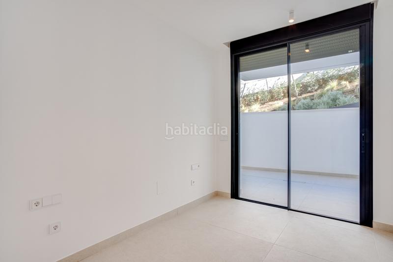 Foto ca8fba73-107b-4a36-9110-b6abaaae0c21. Planta baixa amb aparcament piscina a Cabopino - Artola Marbella