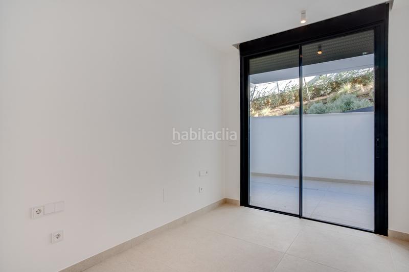 Foto eb9f345c-c35a-4614-8536-747b188a6d05. Planta baixa amb aparcament piscina a Cabopino - Artola Marbella