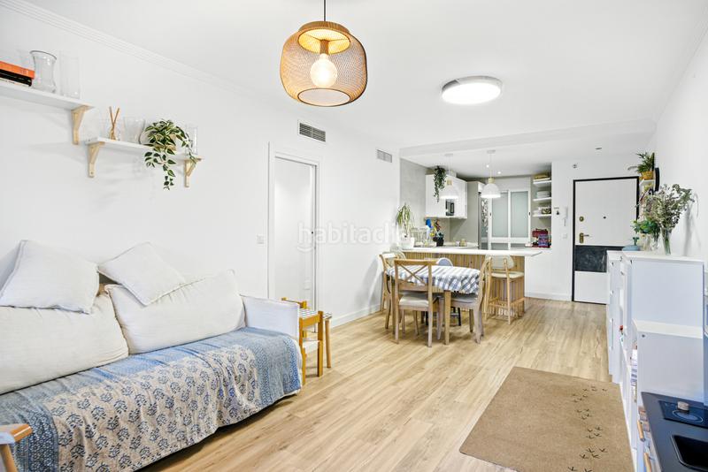 Foto 9c457b35-2a0a-4427-b4fc-c2a9ff0157d5. Erdgeschoss mit parking pool in Elviria Marbella