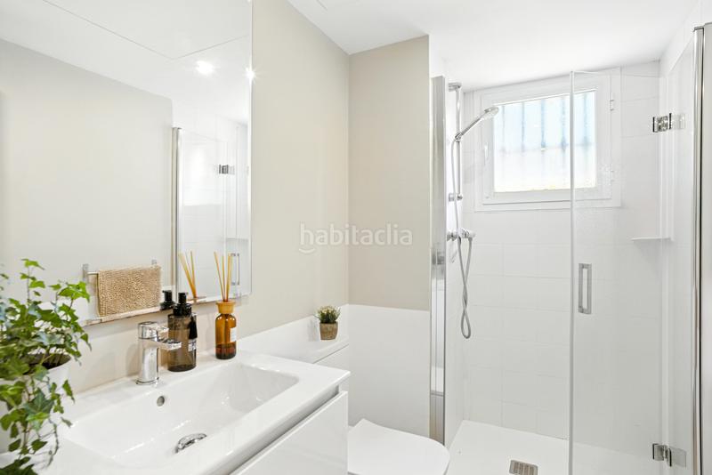 Foto c48ace65-3c57-4332-a52f-11280cea1e1e. Erdgeschoss mit parking pool in Elviria Marbella