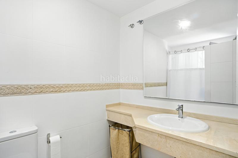 Foto e4bee0c3-03f4-4a35-8769-740ba47e5497. Erdgeschoss mit parking pool in Elviria Marbella