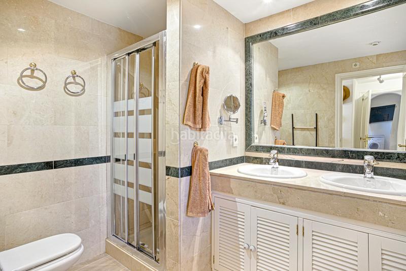 Foto e5c051f4-8d86-491f-9868-33ea897a8f30. Apartment with parking pool in Romana Playa Marbella