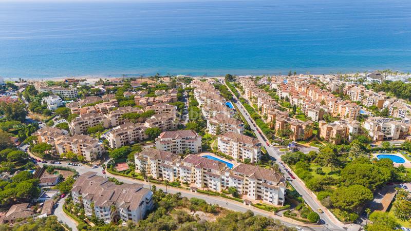 Foto ea75fef2-0d89-47c5-9d04-44e01258f511. Apartment with parking pool in Romana Playa Marbella