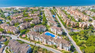 Apartamento en Romana Playa. Hermoso apartamento de dos dormitorios situado en la prestigiosa