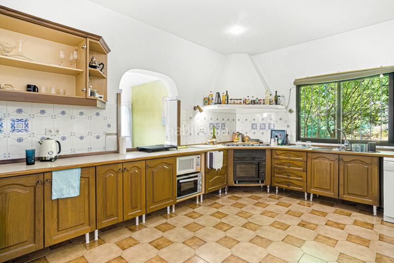 Foto 3cb96f84-53fb-4e00-b1ae-bf8799c5d28a. Casa amb aparcament piscina a Hacienda Las Chapas Marbella