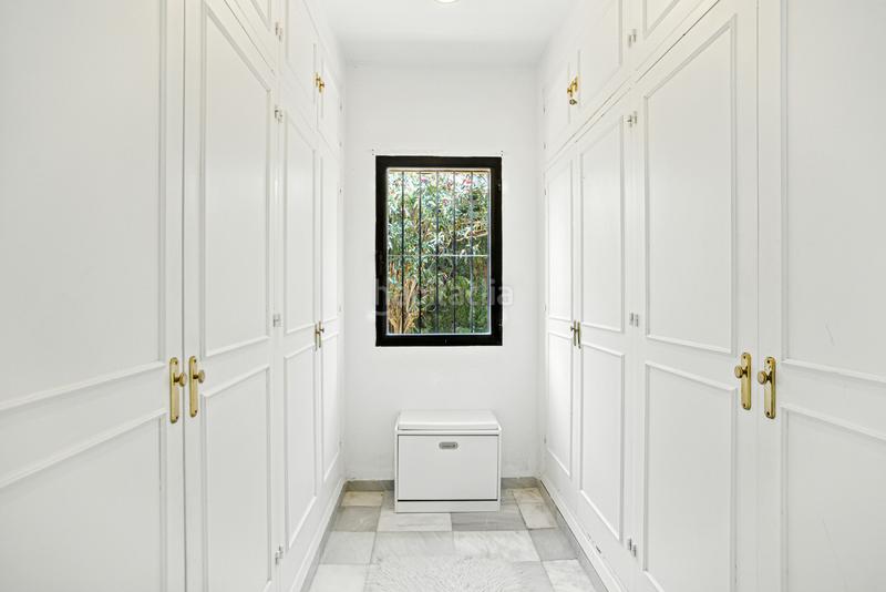 Foto 3ee8f6e5-1108-406a-a816-633061595a7e. Casa amb aparcament piscina a Hacienda Las Chapas Marbella