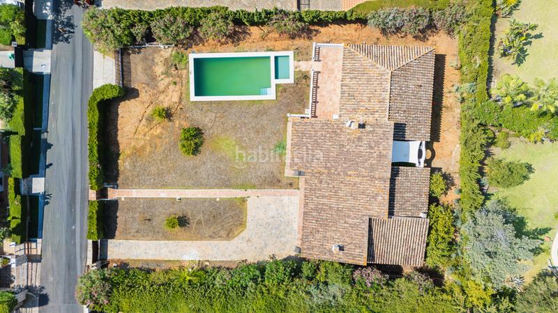 Foto a1e5c621-bc9c-439c-9b46-71739b1eb3d3. Casa amb aparcament piscina a Hacienda Las Chapas Marbella