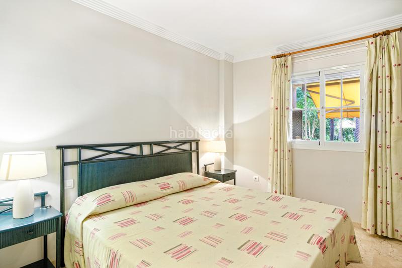 Foto 1e98b548-edd3-4848-a86d-eb3b152a5314. Piano terra con parcheggio piscina in Santa María Marbella