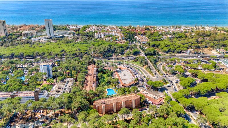 Foto c2f4a441-11ca-4a99-9d11-8eaafe8120ff. Piano terra con parcheggio piscina in Santa María Marbella