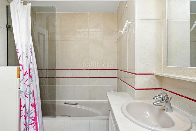 Foto 33457455-77f0-44a5-b625-2c774580c87d. Apartament amb aparcament piscina a Los Naranjos Marbella